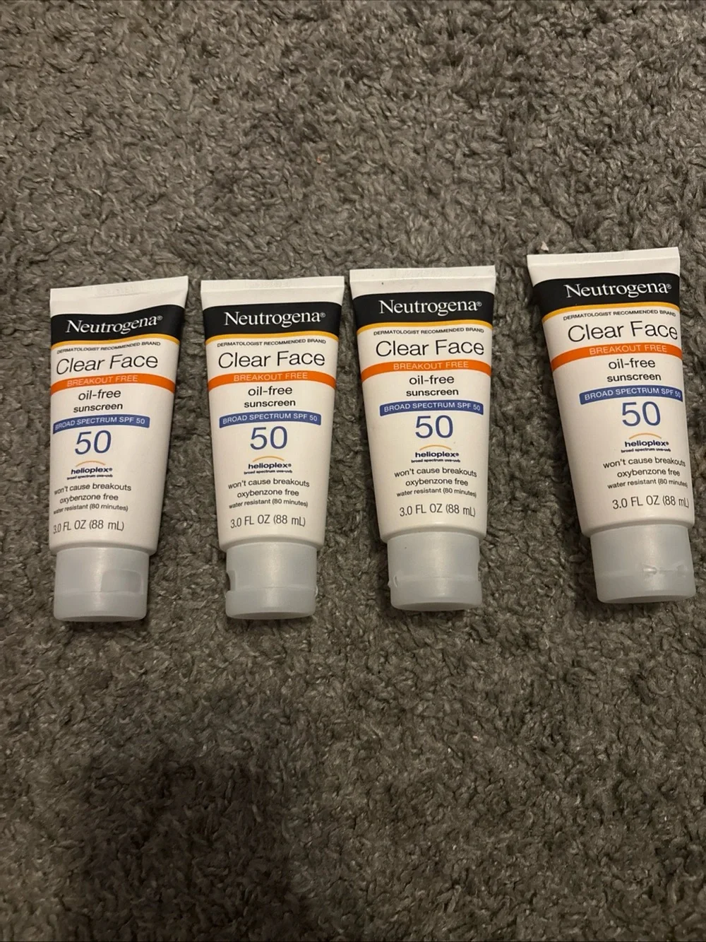 Neutrogena Clear Face Oil-Free Sunscreen SPF 50 - White
